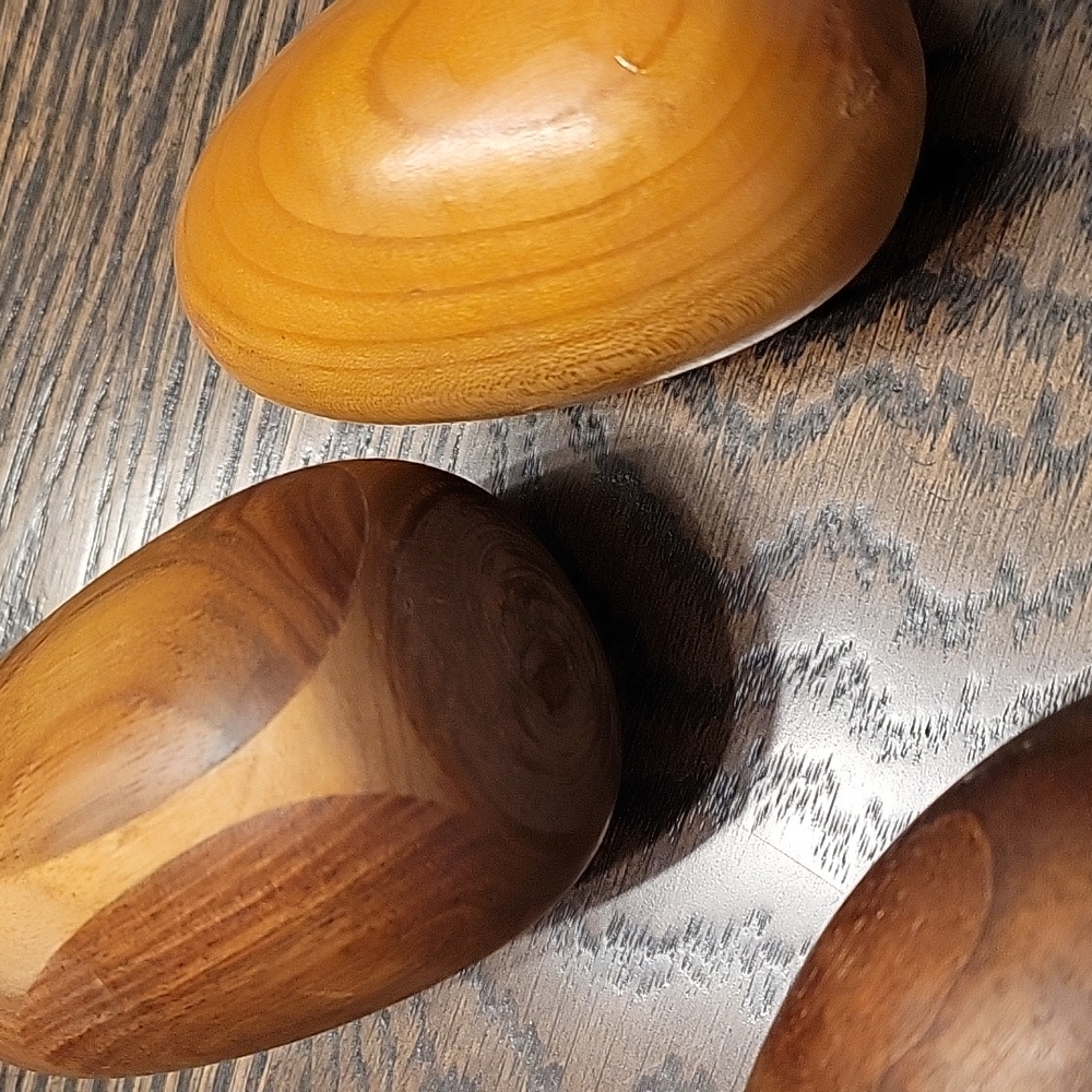 Vintage Wooden Eggs - Picture 2 of 2